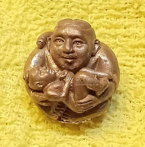ลูกอมขุนแผนอุ้มกุมารทอง อุดผงพรายกุมาร หลวงพ่อสาคร รุ่นไตรมาสพิเศษ ปี 2543